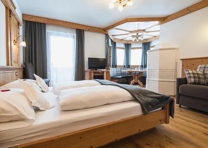 Garni Hotel Rosengarten B&B